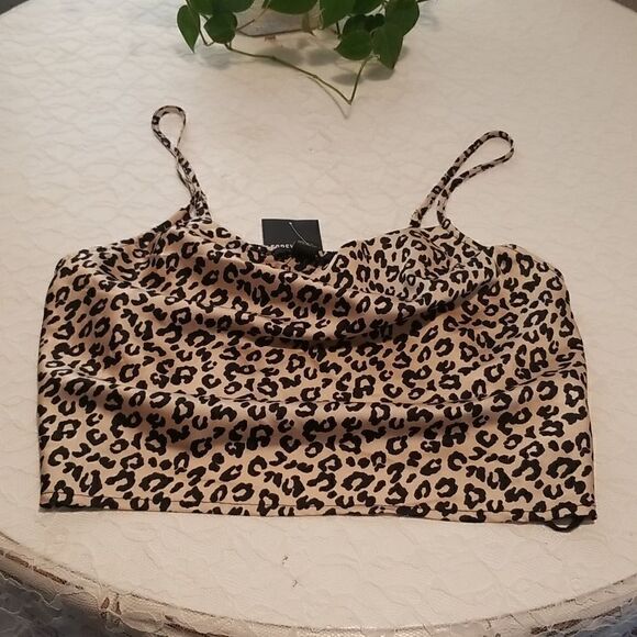 FOREVER 21 wovenTop Black and tan new with tags medium - Picture 5 of 10